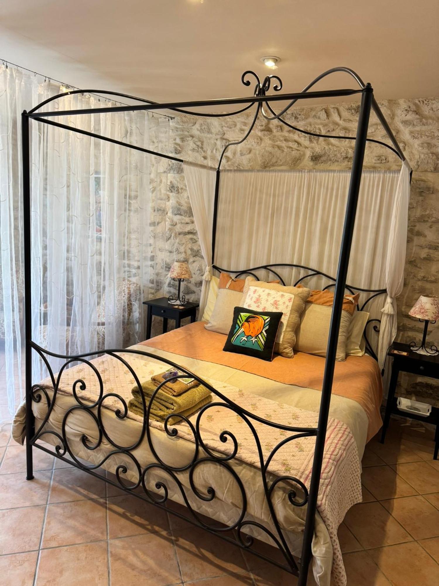 Appartement Mas Saint Antoine à Rognonas Extérieur photo