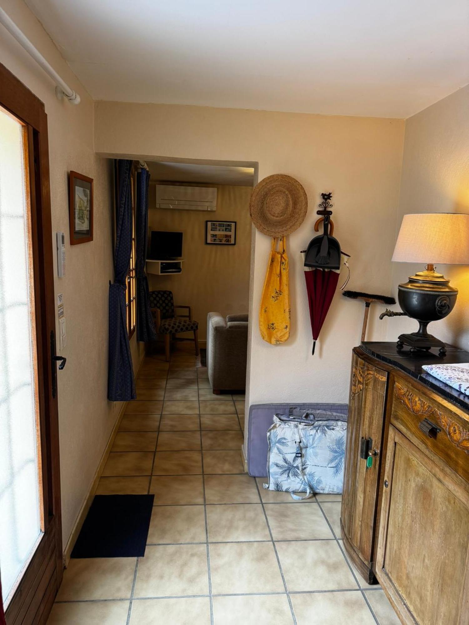 Appartement Mas Saint Antoine à Rognonas Extérieur photo
