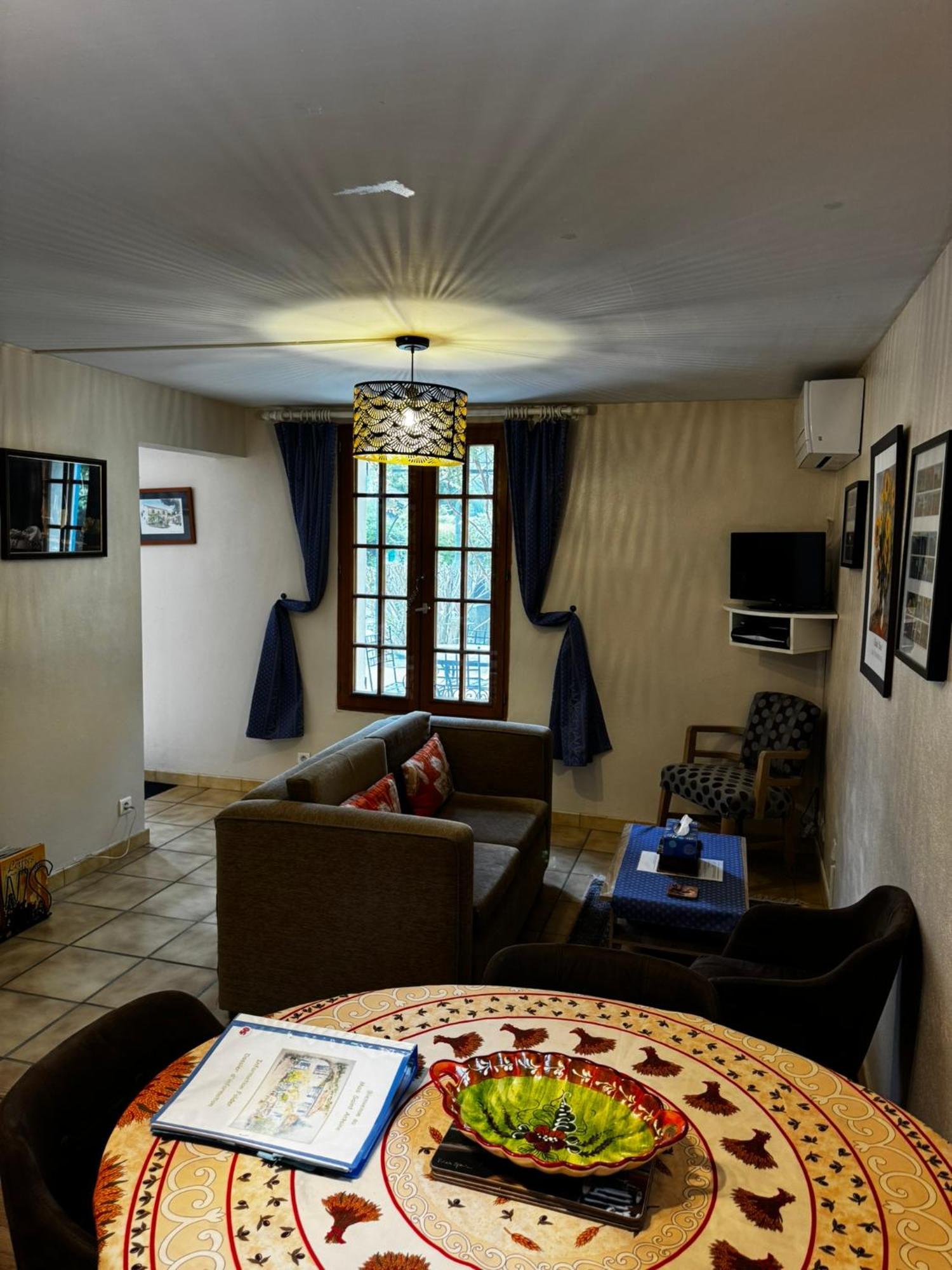 Appartement Mas Saint Antoine à Rognonas Extérieur photo